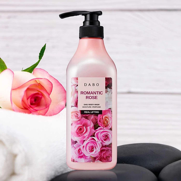 Sữa Tắm Trắng Mịn, Sạch Nhờn Hương Hoa Hồng  Dabo Romantic Rose (750ml)
