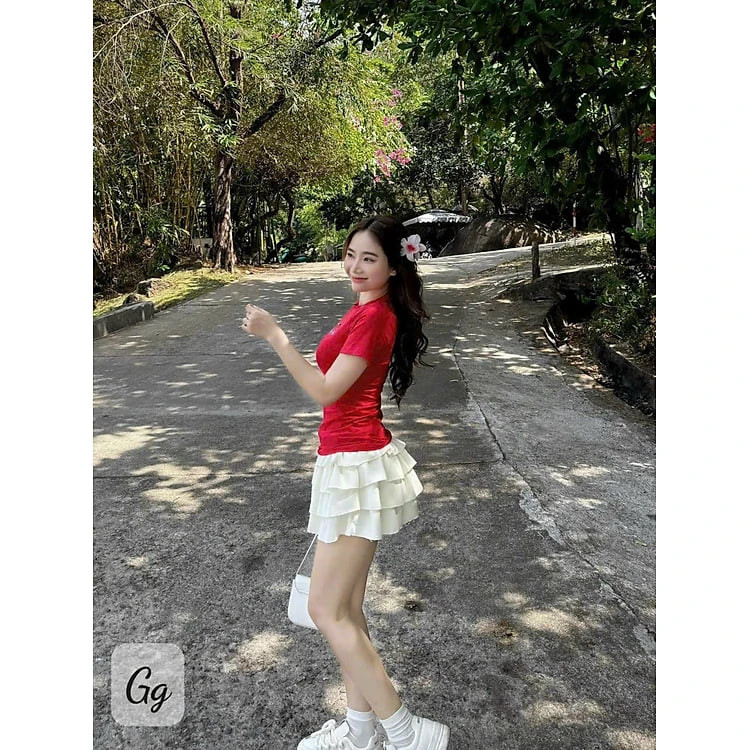 SET ÁO TĂM LẠNH THÊU KÈM VÁY COTTON LẠNH (CÓ QUẦN TRONG)  2 MÀU Y HÌNH