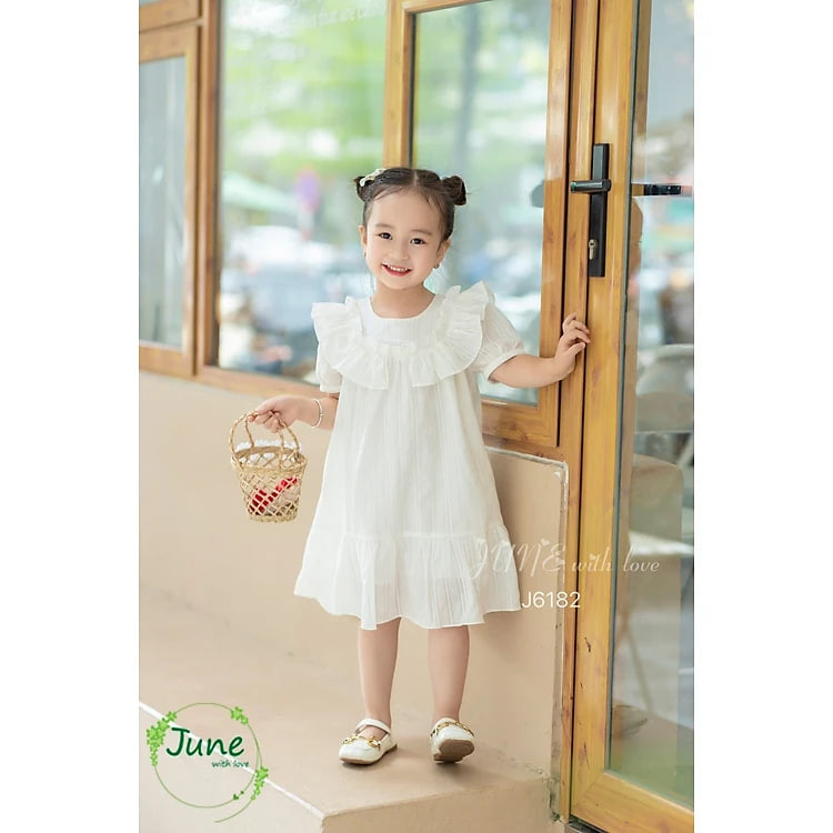 Váy hè cho bé gái màu trắng 1-10 tuổi cộc tay hàng thiết kế cổ bèo, Đầm babydoll trẻ em vải thô nhẹ thoáng mát