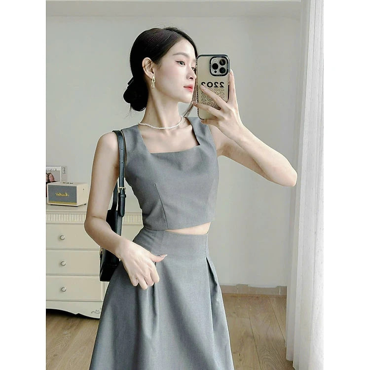 Set áo croptop kèm chân váy xòe dài