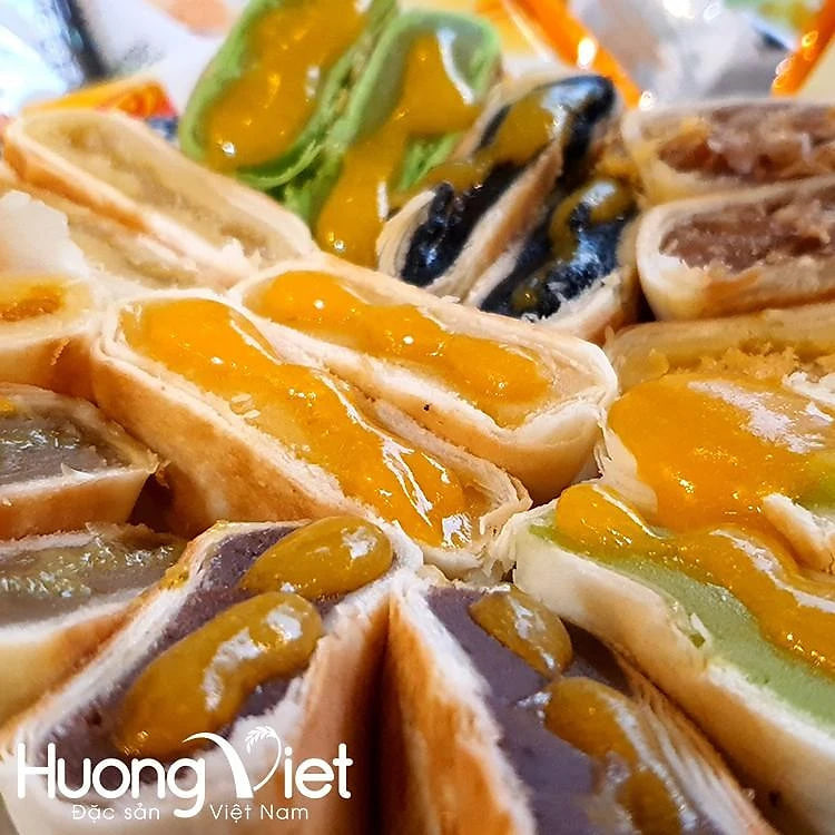 Bánh pía kim sa Tân Huê Viên trứng muối tan chảy 10 vị bánh pía Sóc Trăng mini, bánh kẹo ăn vặt