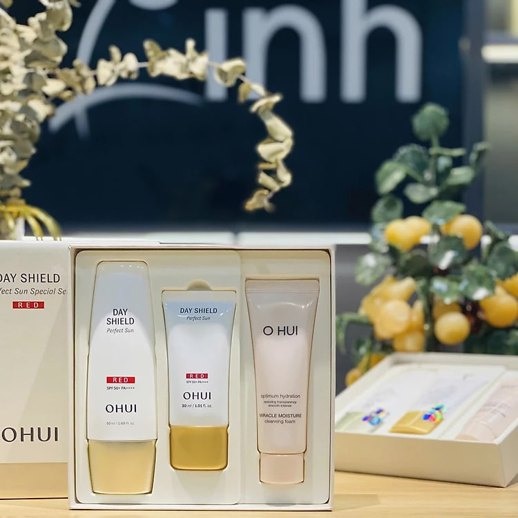 Set Kem Chống Nắng OHUI Day Shield Perfect Sun Red SPF50+/PA++++ 3pcs Set