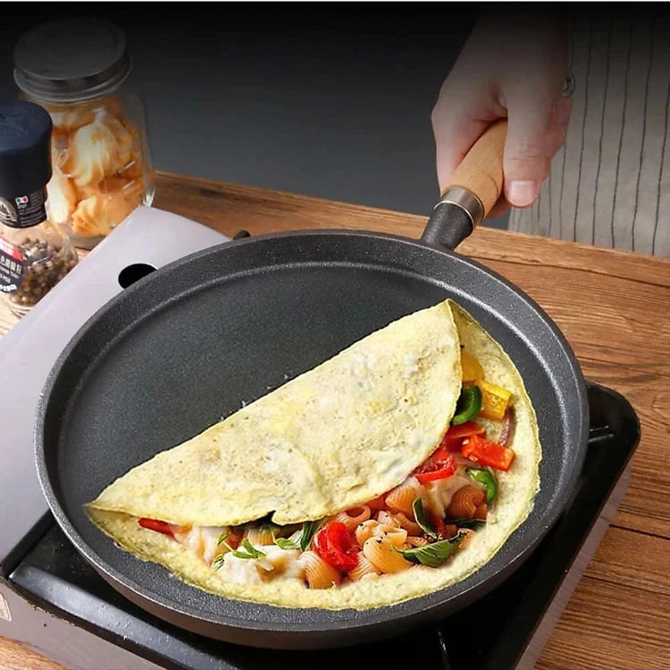 Chảo Gang Tròn Chống Dính Size 20-26Cm Cán Gỗ Chống Bỏng Đổ Bánh Xèo Chiên Trứng Dùng Cho Mọi Loại Bếp